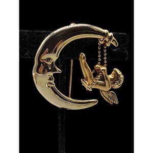 Danecraft Articulated Brooch Cherub Swinging From Crescent Moon Face Gold Tone